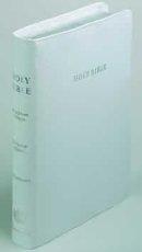 Bible : Authorized King James Version Compact Reference Bible with Concordance Red Letter edition: White Bonded Leather