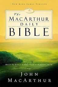NKJV MacArthur Daily Study Bible: Paperback