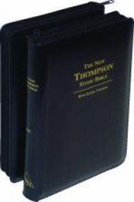 KJV New Thompson Study Bible: Black, Bonded leather, Zipped