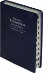 KJV New Thompson Study Bible: Blue and Silver, Bonded Leather, Thumb Index
