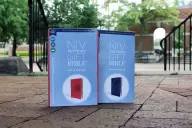 NIV Youth Bible, Imitation Leather, Blue,  Premium Gift Edition, Red Letter, Comfort Print, Concordance, Presentation Page, Ribbon Marker