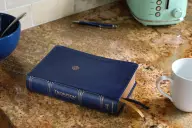 NKJV Thompson Chain-Reference Bible, Handy Size, Leathersoft, Navy, Red Letter, Thumb Indexed, Comfort Print