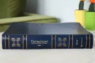 NIV, Thompson Chain-Reference Bible, Large Print, Leathersoft, Navy, Thumb Indexed, Red Letter, Comfort Print