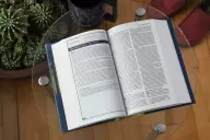 NIV, Men's Devotional Bible, Hardcover, Comfort Print