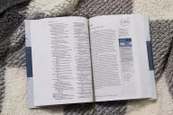 NIV Women's Devotional Bible, Hardcover, Comfort Print