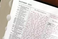 ESV, Thompson Chain-Reference Bible, Bonded Leather, Black, Red Letter, Thumb Indexed