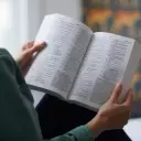 NRSV Women's Devotional Bible: Hardback, Catholic Edition