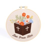 Love Grows Here Embroidery Kit - 20.5cm