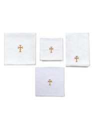 Set of 4 Linen with Gold Cross
