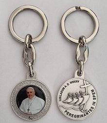 2025 Jubilee Metal Key Ring with Resin Pope Francis Picture