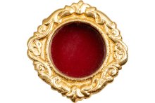 Gold Plated Pocket Reliquary D 3.5 cm