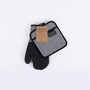 Homemade Memories Black Striped Oven Mitt Set