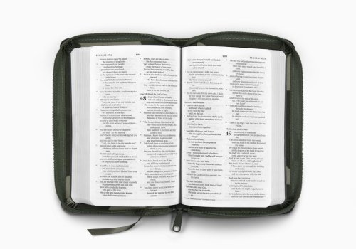 ESV Compact Bible (Canvas with Zipper, Camo Design)
