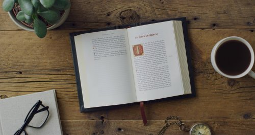 ESV New Testament with Illuminated Drop Caps