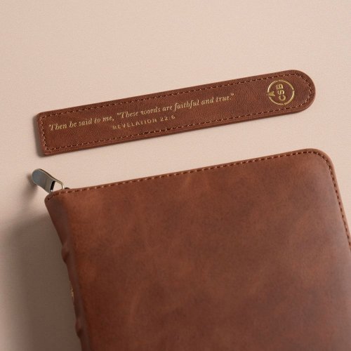 CSB Personal Size Bible, Holman Handcrafted Collection, Zipper Closure, Marbled Tan Premium Calfskin