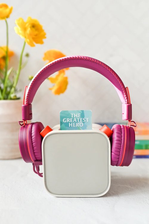 The Greatest Hero: The Book of Romans Yoto Card