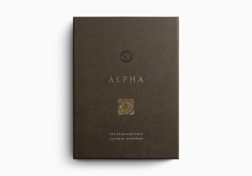 ESV Heirloom Bible, Alpha: Personal Size Edition (Calfskin, Mahogany)