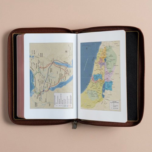 CSB Personal Size Bible, Holman Handcrafted Collection, Zipper Closure, Marbled Tan Premium Calfskin