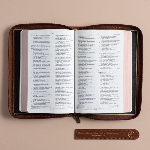 CSB Personal Size Bible, Holman Handcrafted Collection, Zipper Closure, Marbled Tan Premium Calfskin