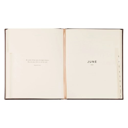 Hosanna Revival (2023-2024) 17-Month Planner: Stockholm Theme