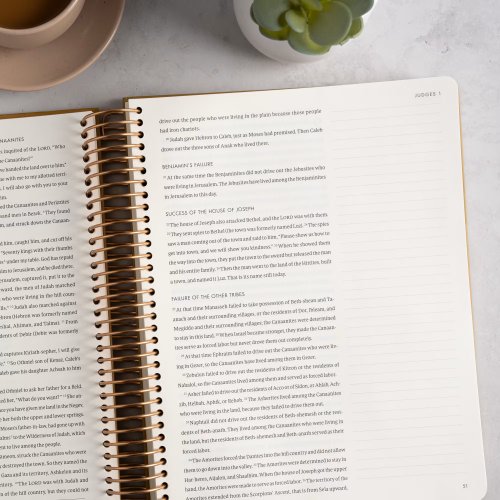 CSB She Reads Truth Spiral-Bound Notetaking Bible, Historical Books, Hardcover