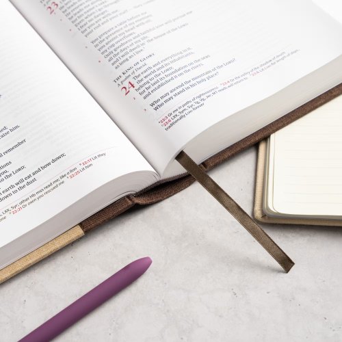 CSB Single-Column Wide-Margin Bible, Cream Cloth Over Board