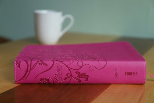 NIV, Women's Devotional Bible, Imitation Leather, Pink