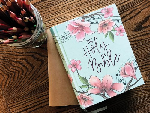 NIV, Artisan Collection Bible, Cloth over Board, Teal Floral, Designed Edges under Gilding, Red Letter, Comfort Print