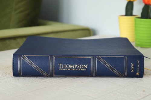 NIV, Thompson Chain-Reference Bible, Leathersoft, Navy, Thumb Indexed, Red Letter, Comfort Print