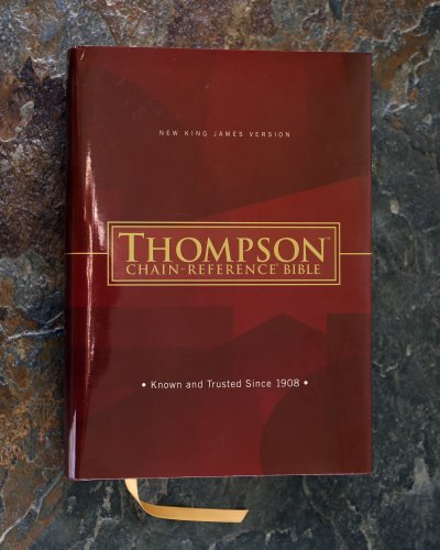 NKJV Thompson Chain-Reference Bible, Red, Hardcover, Red Letter, Biographical Sketches, Glossary, Concordance, Book Outlines, Verse Analysis, Maps, Ribbon Marker, Presentation Page
