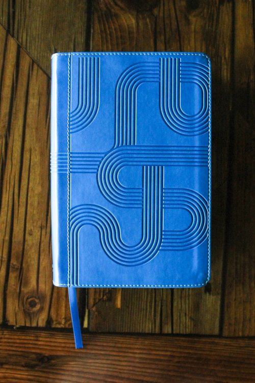 NIrV, Giant Print Compact Bible for Boys, Leathersoft, Blue, Comfort Print