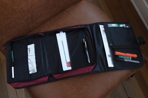 XL Tri-Fold Organiser: Cranberry