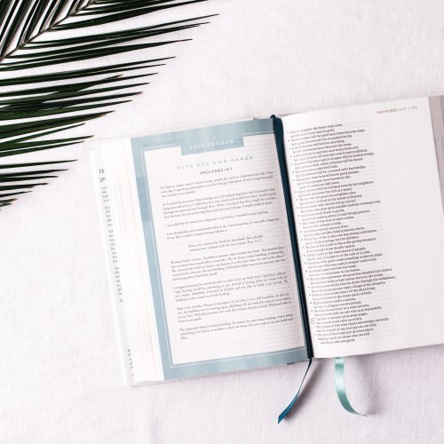 NET Love God Greatly Bible, Comfort Print