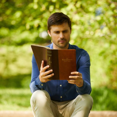 NASB, MacArthur Study Bible, 2nd Edition, Leathersoft, Brown, Comfort Print