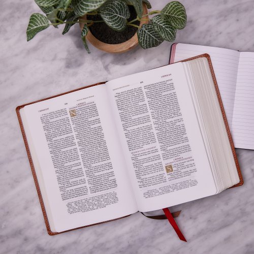 NKJV, Wide-Margin Reference Bible, Sovereign Collection, Leathersoft, Brown, Red Letter, Comfort Print
