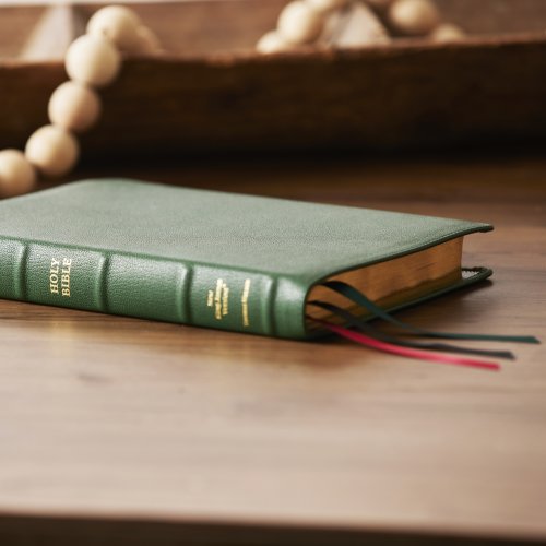 NKJV, Thinline Reference Bible, Large Print, Premium Goatskin Leather, Green, Premier Collection, Red Letter, Comfort Print