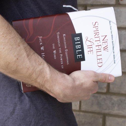NLT New Spiritfilled Life Study Bible Hardback