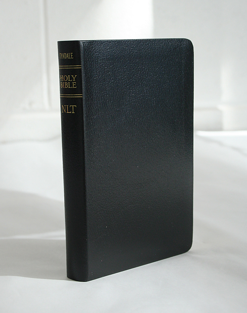 NLT Compact Bible (New Living Translation) Black, Bonded Leather Free Delivery Eden.co.uk