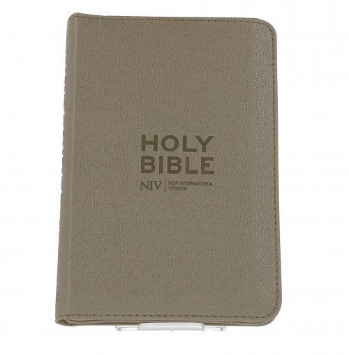 NIV Pocket Bible, Gold, Paperback, Zip, Shortcuts to Key Passages, Ribbon Marker