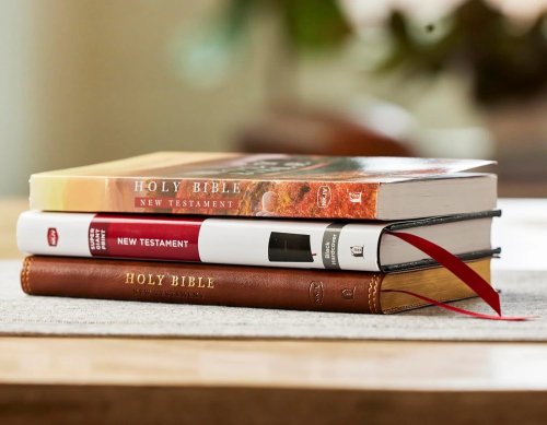 NKJV Super Giant Print New Testament, Hardcover, Red Letter, Comfort Print