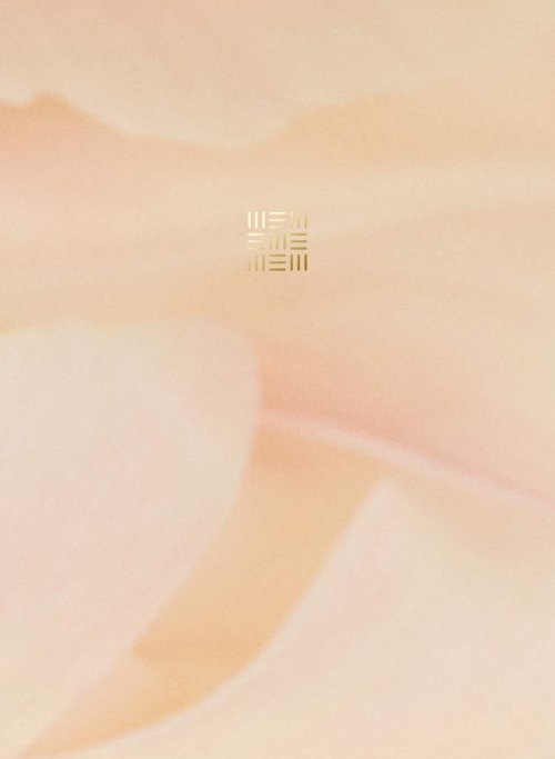 NLT Every Woman's Bible, Filament Enabled (LeatherLike, Pink Petals, Red Letter)