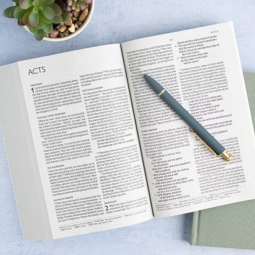 CSB Outreach Bible, Anglicised Edition