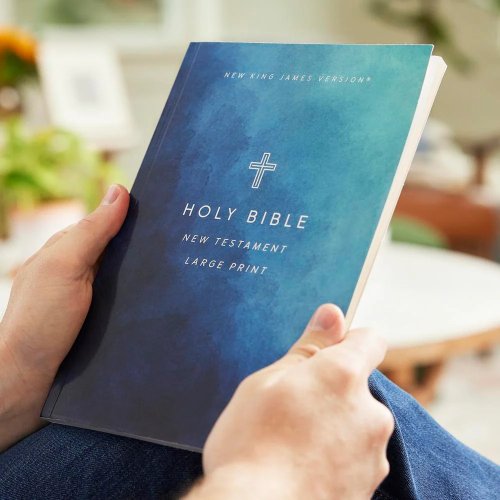 NKJV Large Print Outreach New Testament Bible, Cross Softcover, Comfort Print