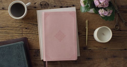 ESV Holy Bible, Dyslexia-Friendly Edition