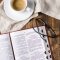 KJV Holy Bible: Giant Print Thinline Bible, Brown Leathersoft, Red Letter, Comfort Print (Thumb Indexed): King James Version