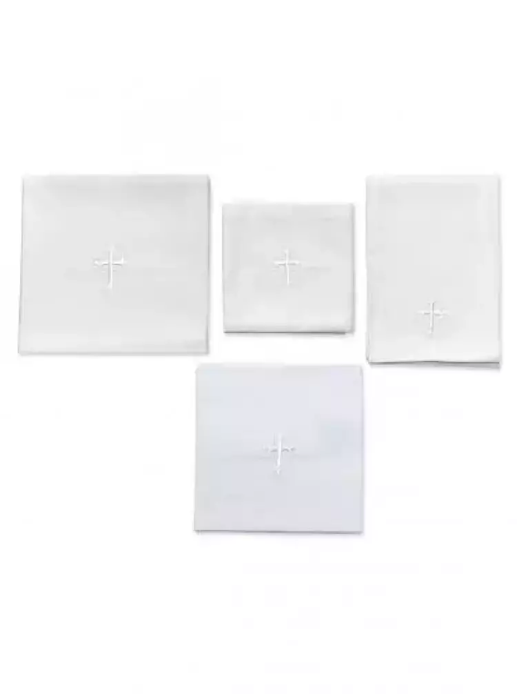 NEW Set of 4 Linen with White Cross