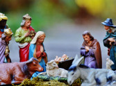 How to Pick a Nativity Set