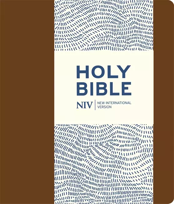 NIV Journalling Bible,  Brown, Imitation Leather, Wide Margin, Clasped, Shortcuts, Reading Plan,  Anglicised, Quick Links, Pen Loop, Ribbon Markers